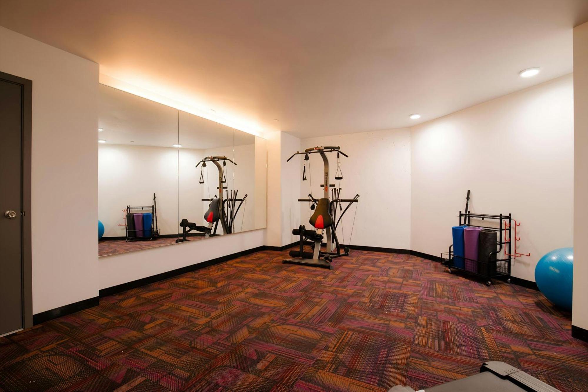 Sonder By Marriott Bonvoy Pivot Apartments Capitol Hill Сиэтл Экстерьер фото