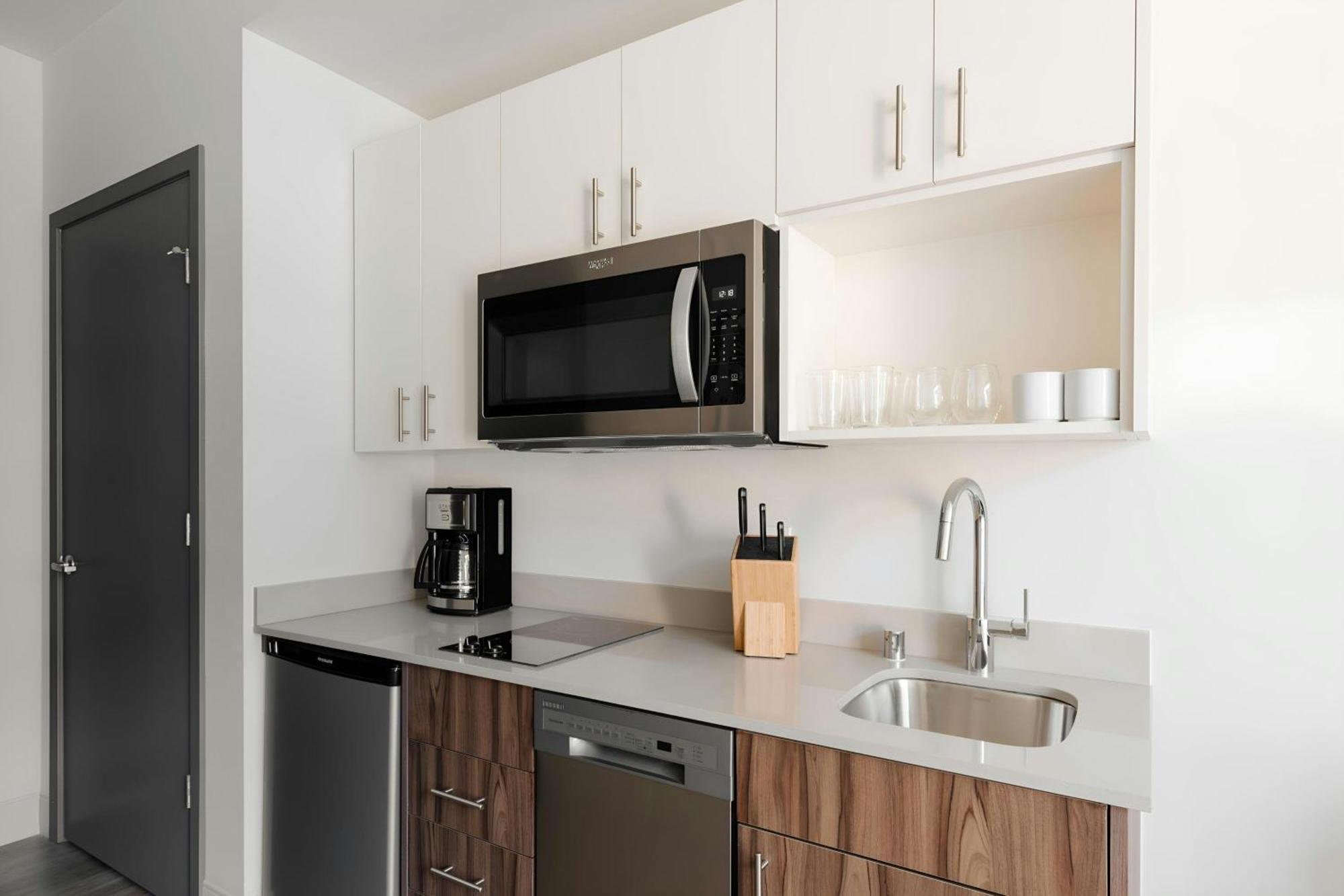 Sonder By Marriott Bonvoy Pivot Apartments Capitol Hill Сиэтл Экстерьер фото